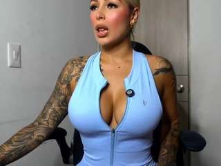 mia-hott webcam camsoda model stream image