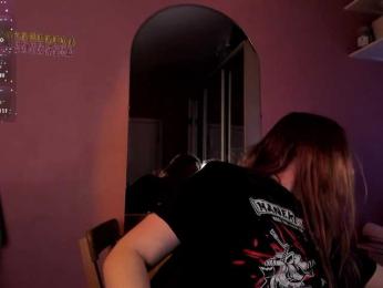 CarolineLovers webcam model stream image