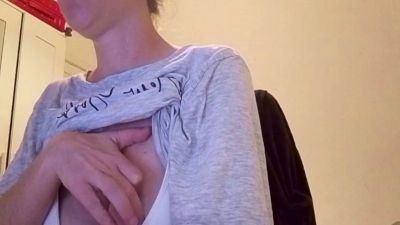 Larafoxok webcam model stream image