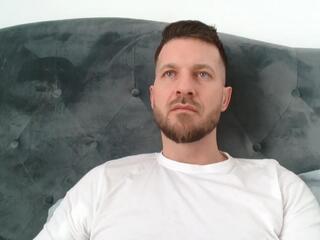 Hadess webcam model stream image