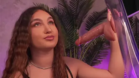 ValentinaMonroee webcam preview
