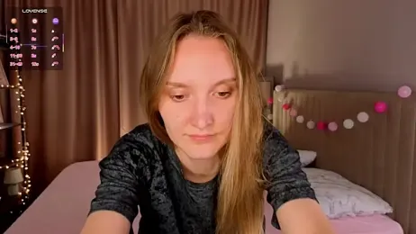 JenevaLitalien webcam model stream image