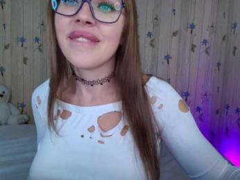 ElinaOcean webcam model stream image