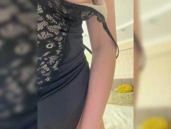 VICTORIA_ webcam model stream image