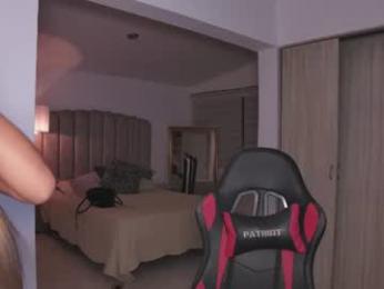 emily_____ webcam model stream image