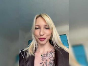 Cristi-Candy webcam bongacams model stream image