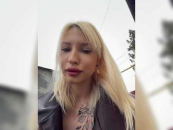 Cristi-Candy webcam model stream image