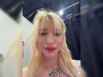 Cristi-Candy webcam model stream image