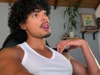 daniel0910s webcam model stream image