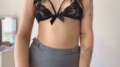 IonaMarket webcam model stream image