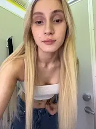 Pink_Kiss webcam model stream image