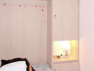 trishamoon webcam model stream image