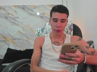 Gabo White webcam flirt4free model stream image