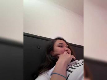 RozyElle webcam bongacams model stream image