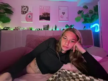 chloetease webcam stripchat model stream image