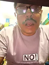 Srmotrs webcam model stream image