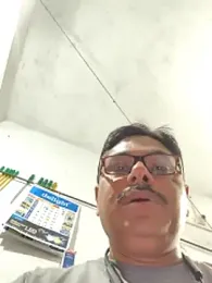 Srmotrs webcam model stream image