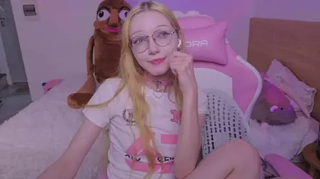 blush webcam stripchat model stream image