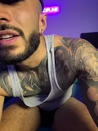 Simon_trujillo webcam stripchat model stream image