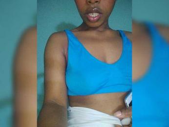 Isabellah webcam model stream image