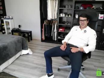 latino23bom webcam chaturbate model stream image