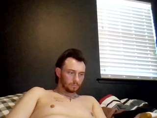 tallhungcloudyy webcam model stream image