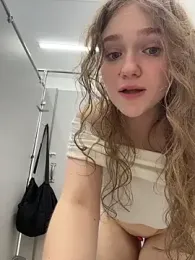 RussianWoman webcam stripchat model stream image