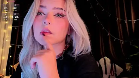 ShyniAlice webcam stripchat model stream image