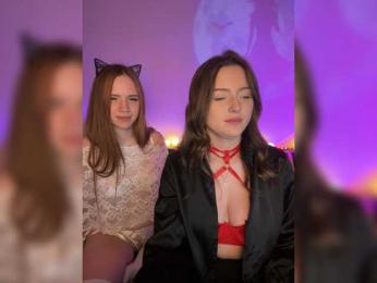 Lisuniyaa webcam model stream image