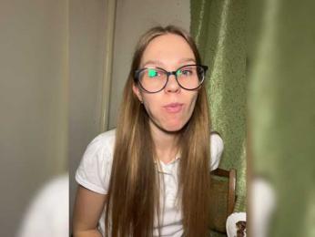 Milana22a webcam bongacams model stream image