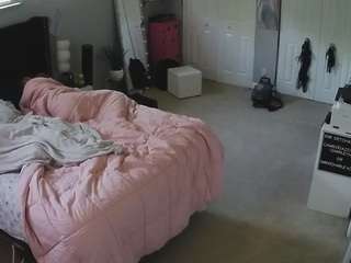 voyeurcam-house-charleys-room webcam model stream image