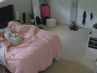 voyeurcam-house-charleys-room webcam model stream image