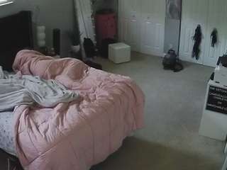 voyeurcam-house-charleys-room webcam model stream image