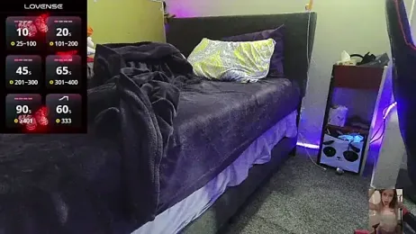 Blondiewithanass webcam model stream image