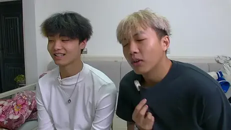 Chocolates-001 webcam model stream image