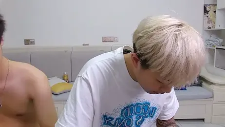 Chocolates-001 webcam stripchat model stream image