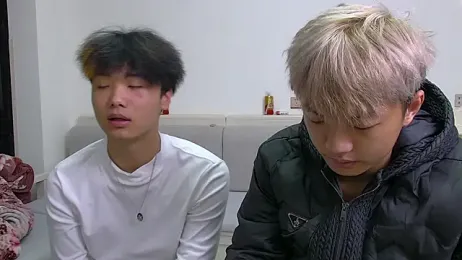 Chocolates-001 webcam model stream image