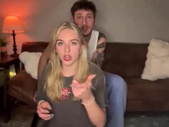 luv_birds webcam chaturbate model stream image