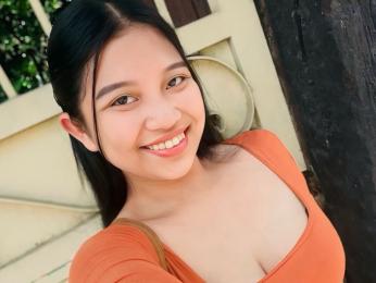 SophiaCharms webcam model stream image