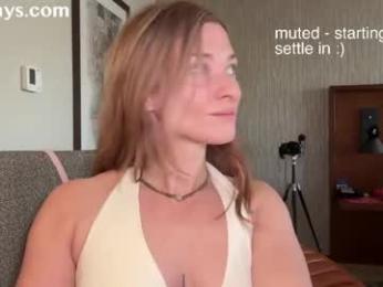 saraloverays webcam model stream image