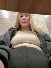 blonde_exe webcam stripchat model stream image