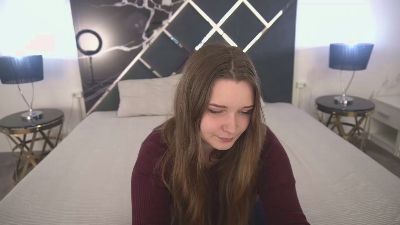 MagicPeachh webcam cam4 model stream image