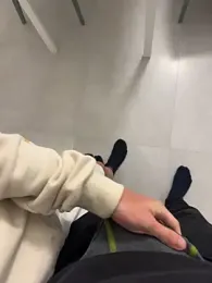 Manu97k webcam stripchat model stream image