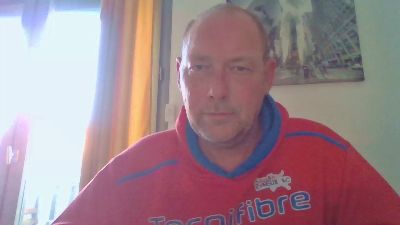 gentleman235 webcam model stream image