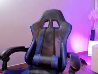 adam-walker90 webcam model stream image