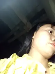 derylove_ webcam model stream image