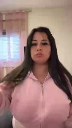 Mikela_ webcam model stream image