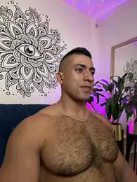 aaroncolombia webcam stripchat model stream image