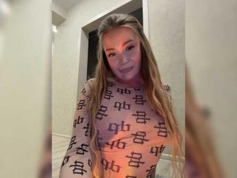 MILEDIUM webcam bongacams model stream image