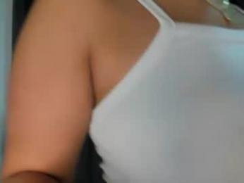 abigail_w webcam model stream image